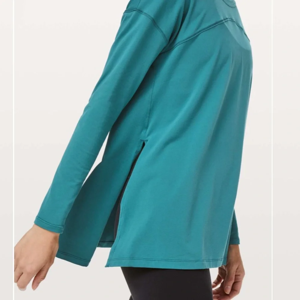 Lululemon Hit Unwind Long Sleeve